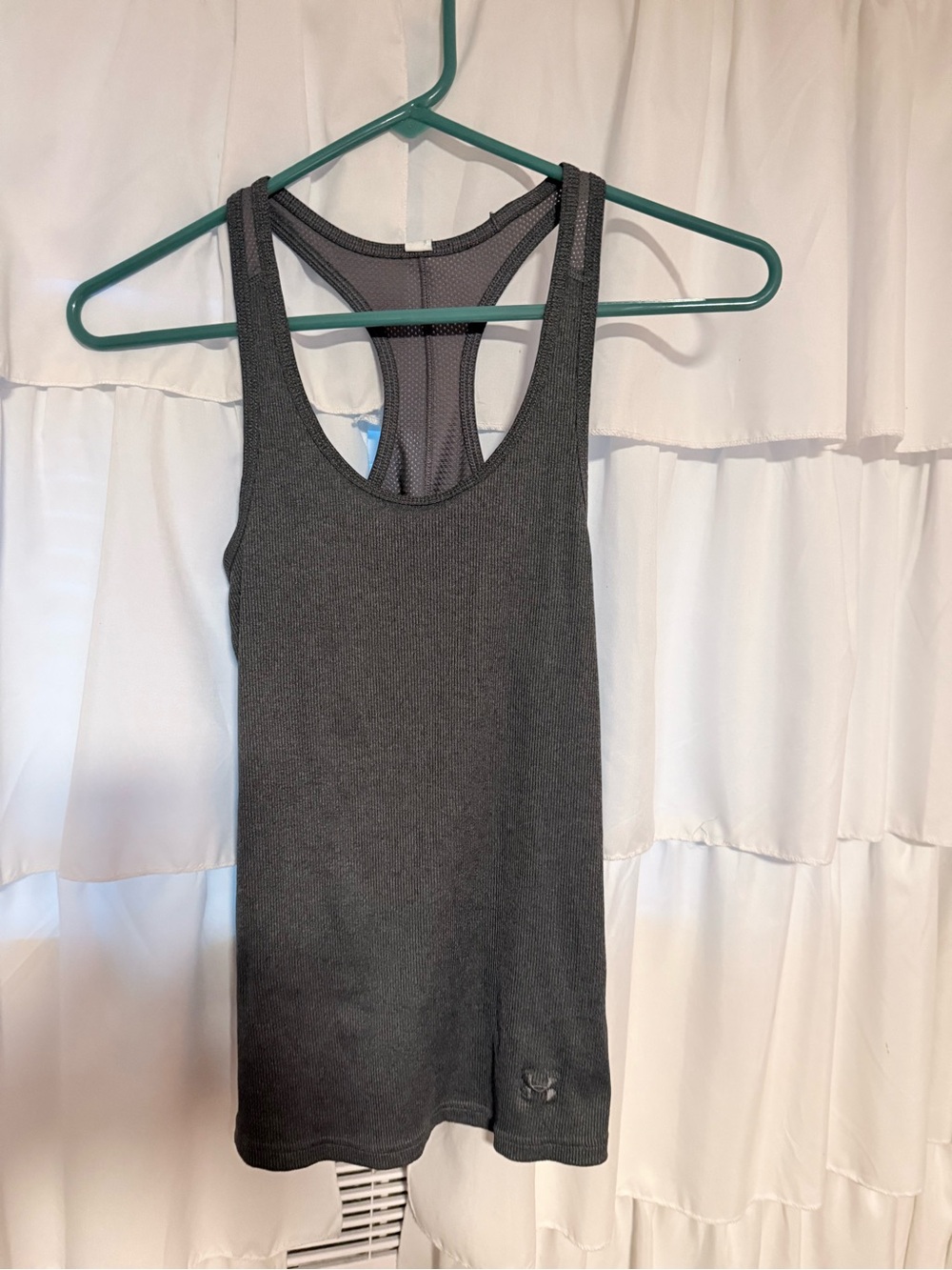 Under Armour Women’s Charcoal Gray Ribbed Racerback Tank Top